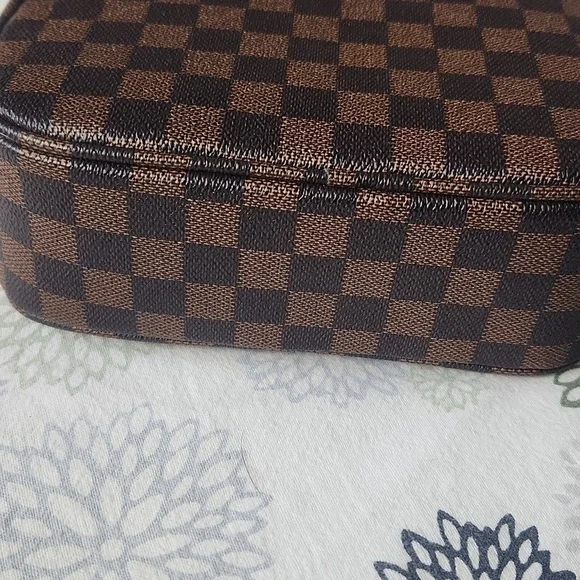 Makeup / Toiletry  Bag - Picture 4 of 7